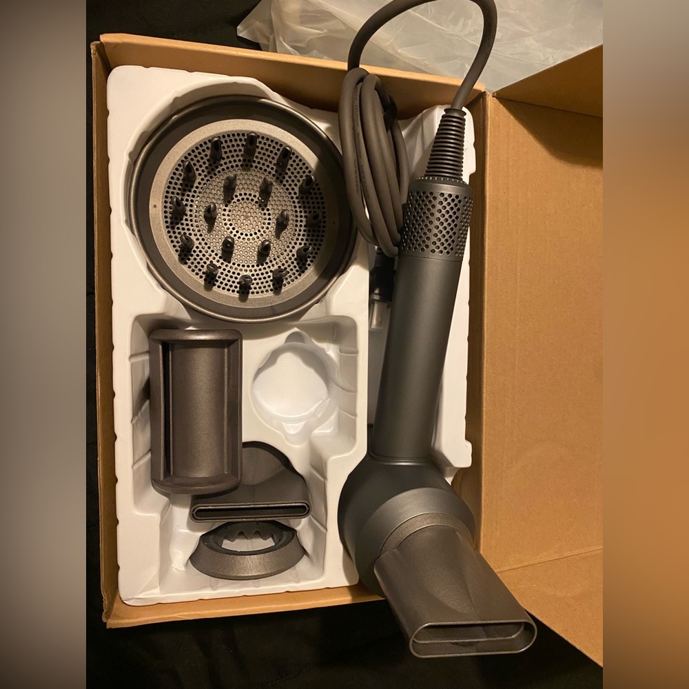 Never used 6 pc hair dryer set.